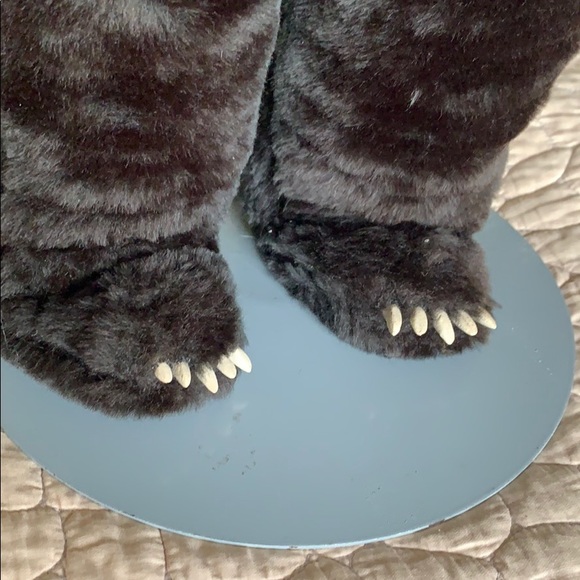 Hand crafted Stuffed Black Bear w/ pottery claws - Picture 4 of 8